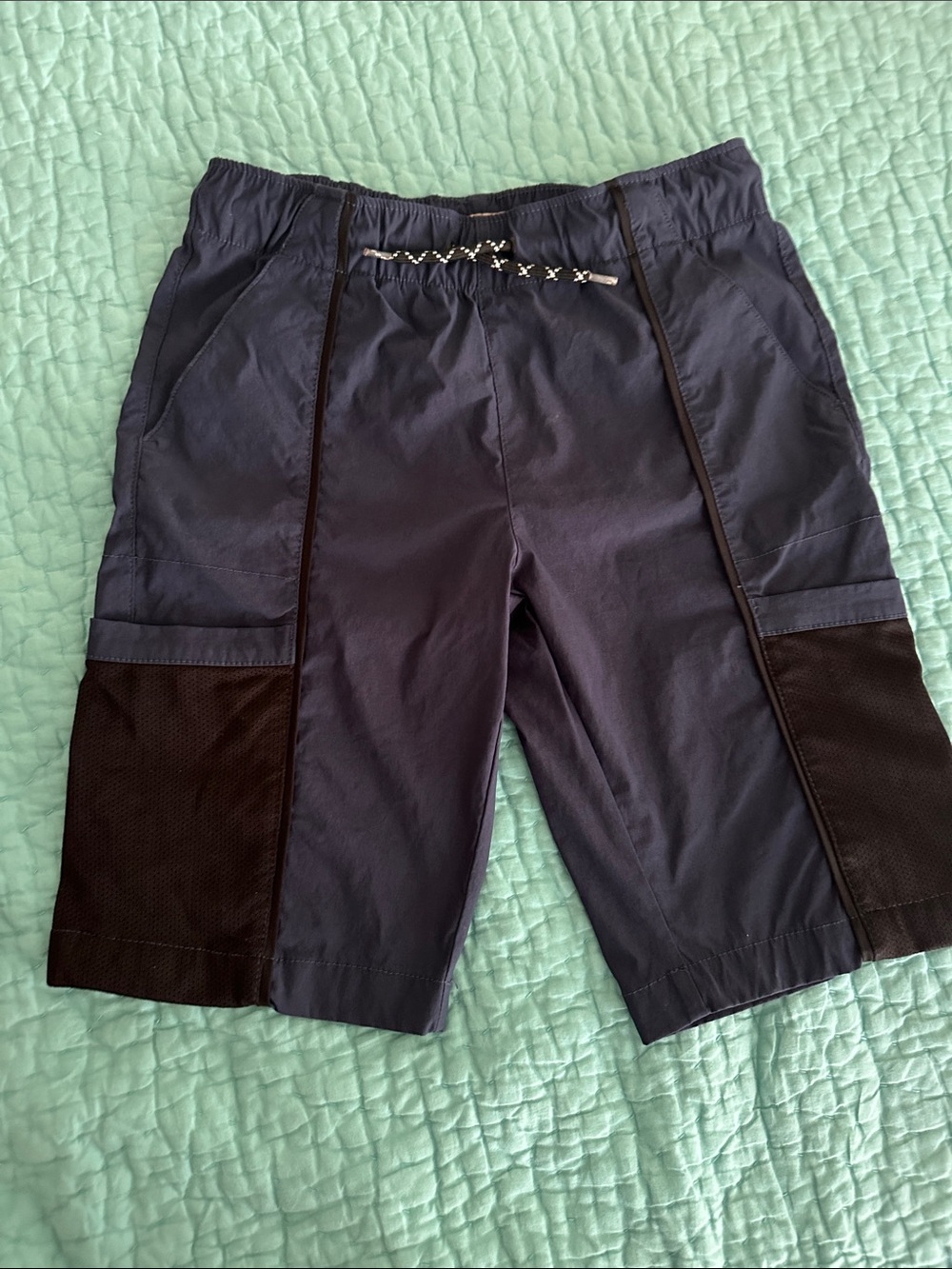 Weatherproof BOYS Large NWOT Navy Drawstring Shorts with Mint Lining